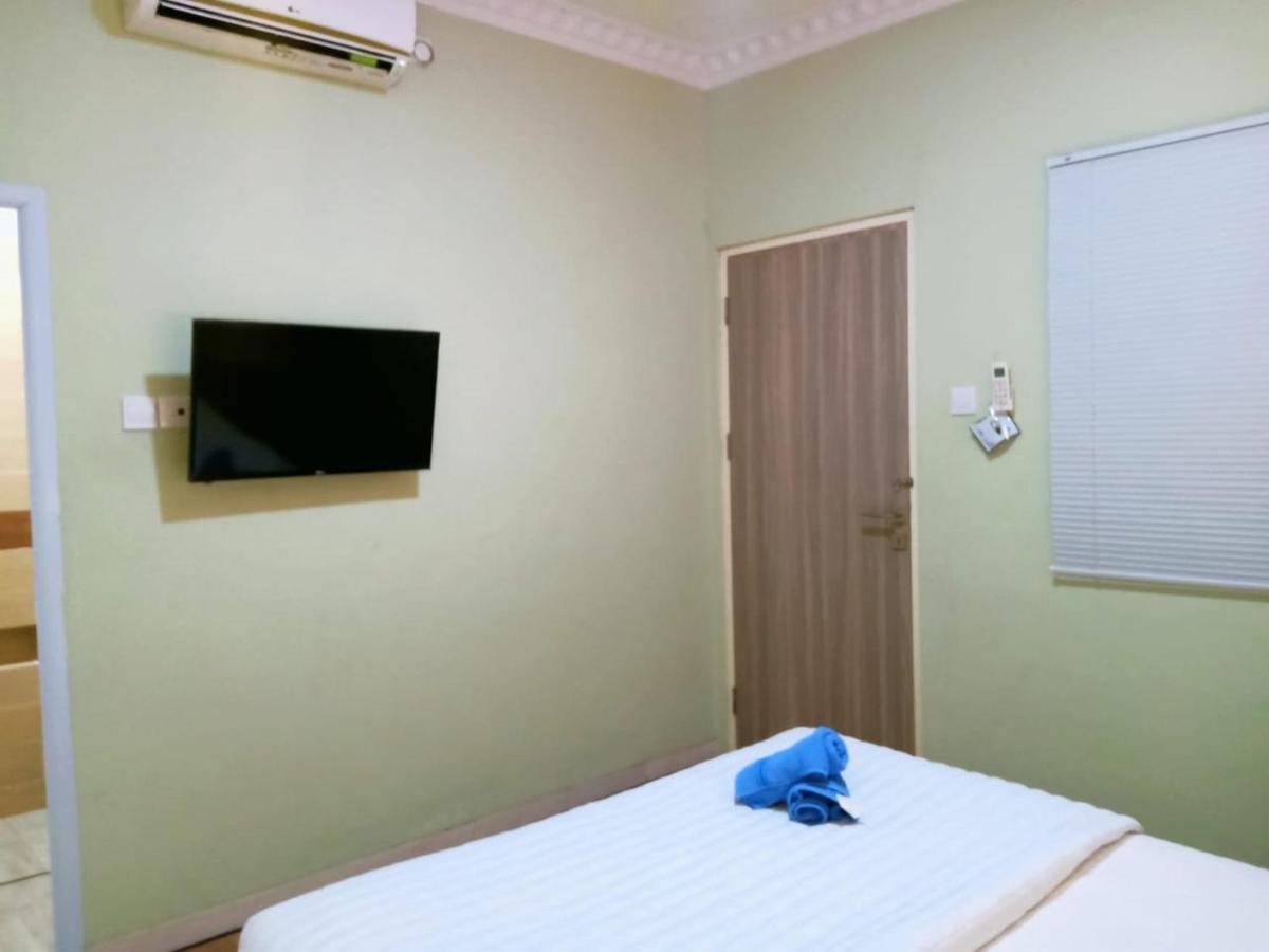 SleepRest @ Golden Prima Hotel Batam Exterior foto