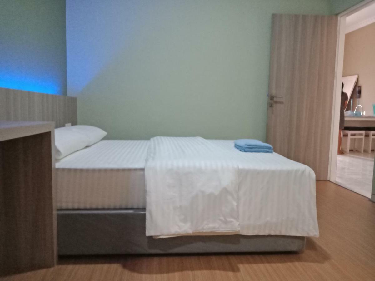 SleepRest @ Golden Prima Hotel Batam Exterior foto